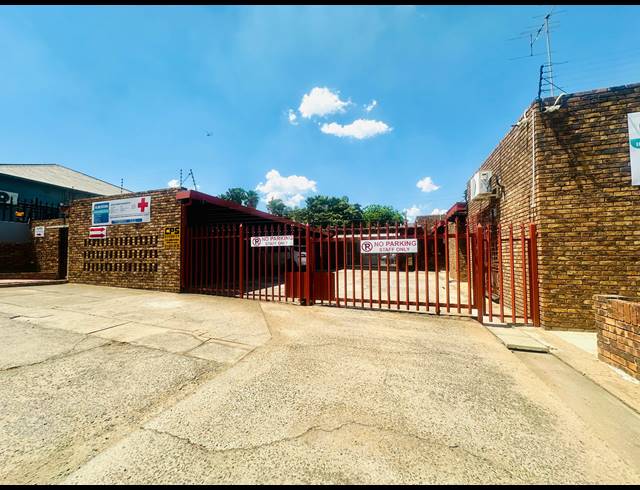 475M² MEDICAL SUITE TO LET IN ALBERTON NORTH
